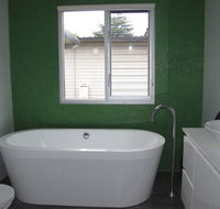 Bond R W Constructions - Builder Melbourne