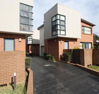 Brisbuild Pty Ltd - Builder Melbourne