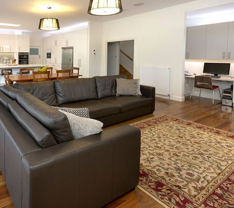 Hille's Home Extensions - Builder Melbourne 0